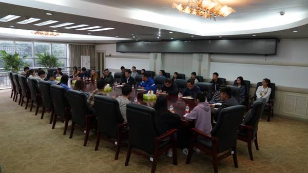 http://www.ayit.edu.cn/_mediafile/zzcs/2019/10/11/2wecsqrppp.jpg