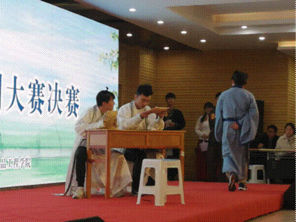 http://www.ayit.edu.cn/_mediafile/zzcs/2019/12/13/2fuhb712av.png