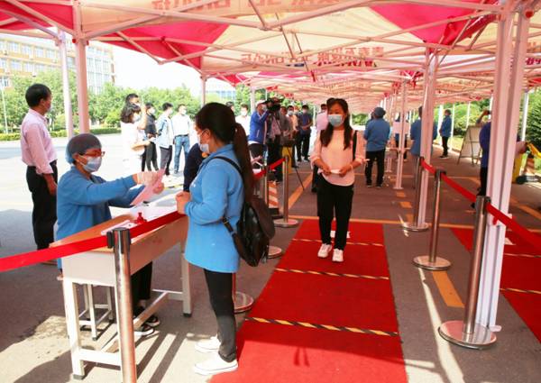 http://www.ayit.edu.cn/_mediafile/zzcs/2020/05/15/11w4p4un8m.jpg