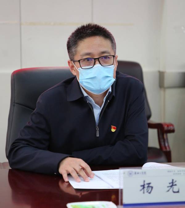 http://www.ayit.edu.cn/_mediafile/zzcs/2020/04/25/2zy60zfvw6.jpg