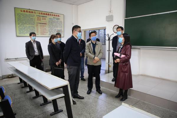 http://www.ayit.edu.cn/_mediafile/zzcs/2020/04/25/1dhofqrvwz.jpg